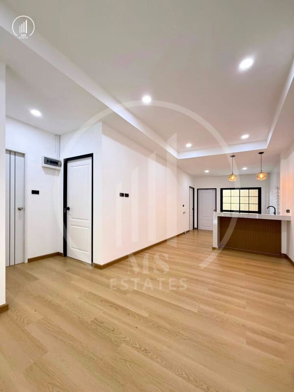 Main image of House for Sale! Soi Thep Anusorn 6, Wichit - HRWC2796