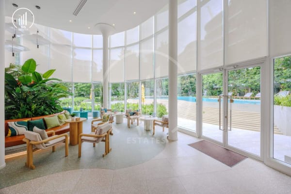 Image of Phyll phuket - CRMP2946