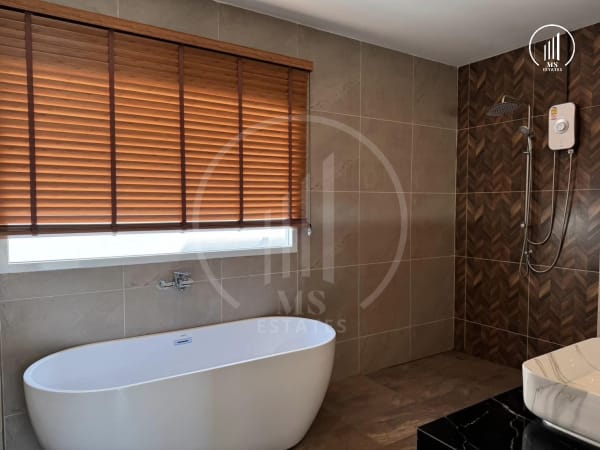 Image of Paradise Brand New Pool Villa in Saiyuan  - VSRW1516