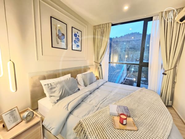 Main image of The Base Height  - CSMP1300