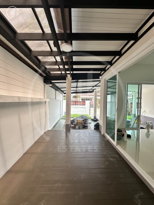 Image of The Happy Place - HSTL1670