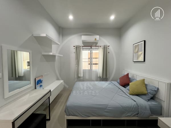 Image of The Rich Palai - HRCL1537