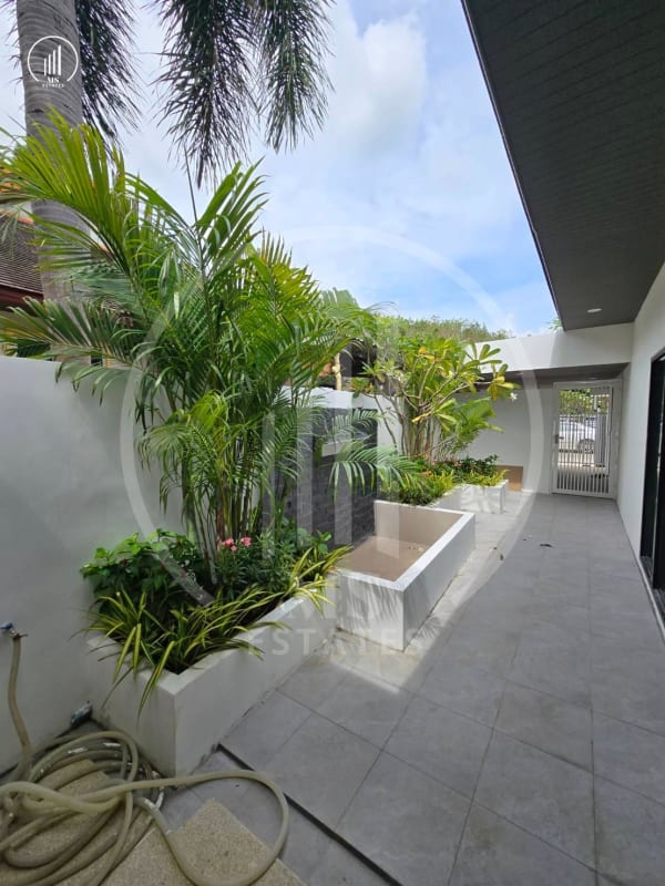 Main image of  Charoensuk Village - HSKK2047