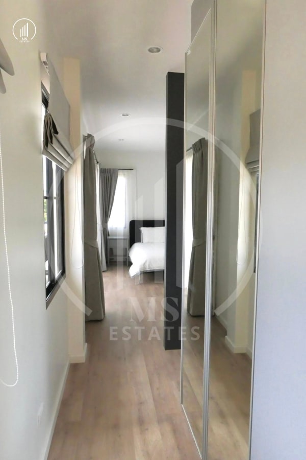 Image of Crown Estate - HRKK3122