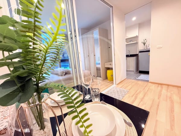 Main image of  The Base Height  - CRMP2273