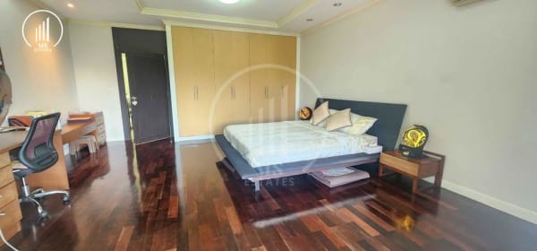 Main image of  Heritage - CRKT1965