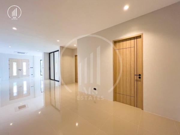 Main image of Luxury Pool Villa for Sale in Bangjo-Baan Yaa Area - VSTL1882