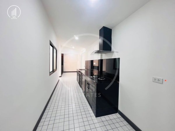 Main image of Si Suchat 3 Village - HSMP1909