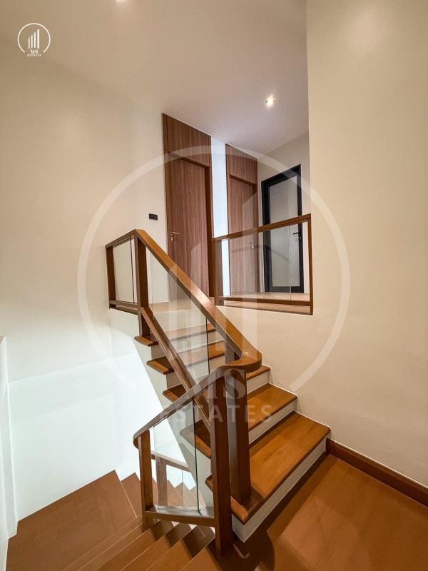 Image of Newly completed pool villa - VRCL2328