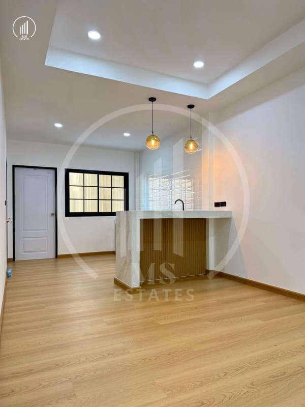 Main image of House for Sale! Soi Thep Anusorn 6, Wichit - HRWC2796