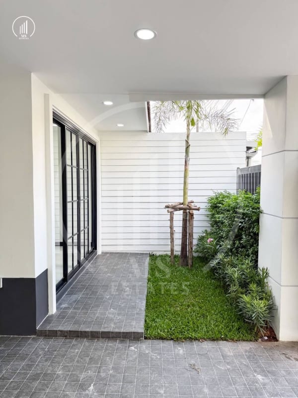 Main image of Maneekram Jomthong Village, Chalong - HSCL2792