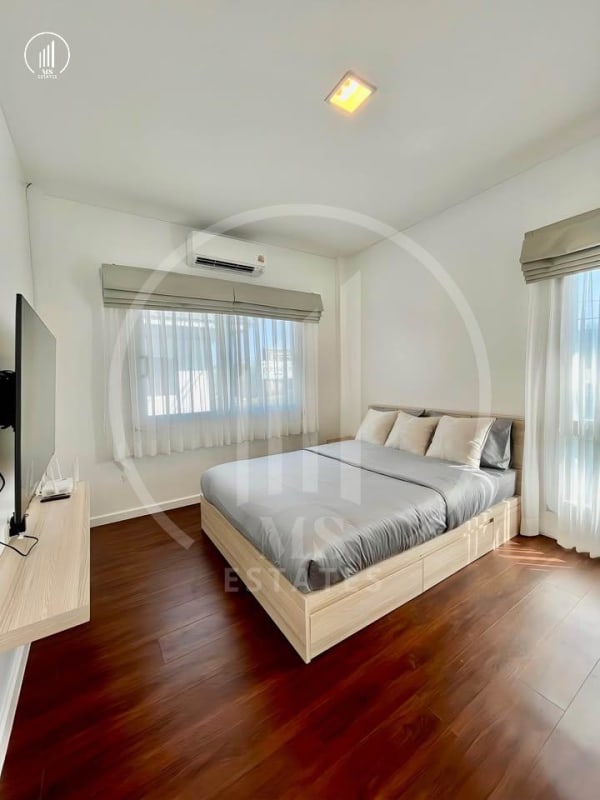 Main image of 88 Land & Houses - HRKK2004