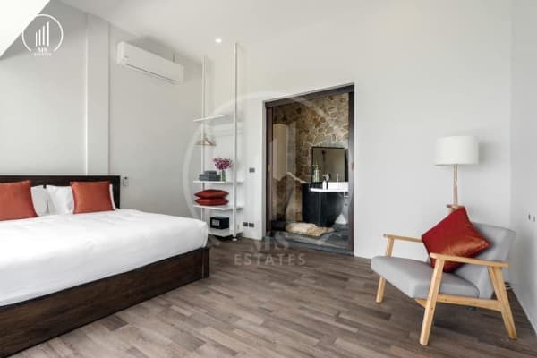 Main image of  Luxury Seaside Villa - VSPK1959