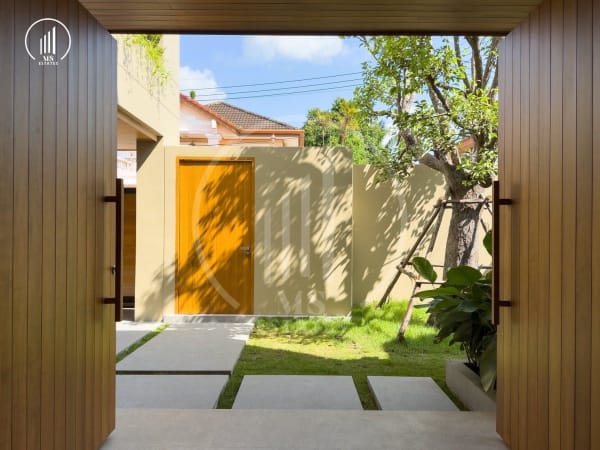 Image of Luxury Lakefront Pool Villa ,  Chalong - VRCL3046