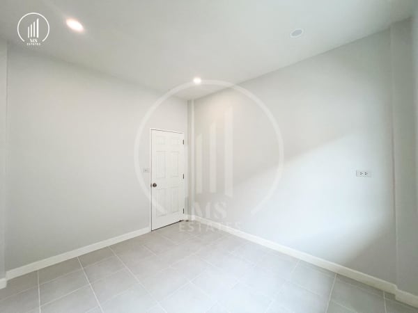 Main image of Chanakarn Village  - HSMP2027