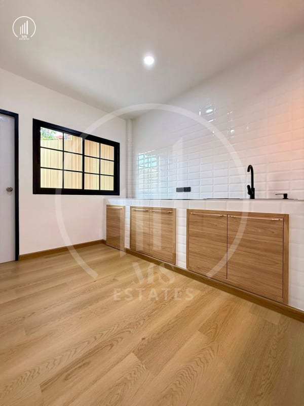 Main image of House for Sale! Soi Thep Anusorn 6, Wichit - HRWC2796