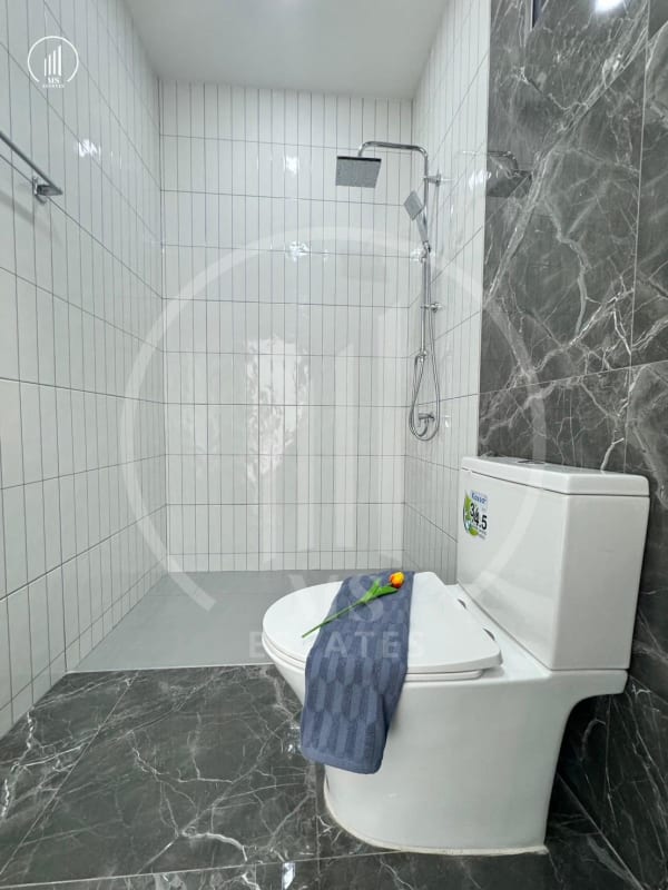 Main image of Thinawut Village - HSCL2718