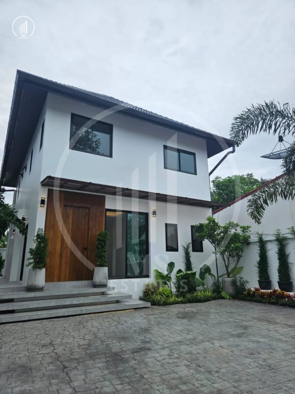 Main image of  Luxury Pool Villa in Saiyuan-Rawai - VSRW1923