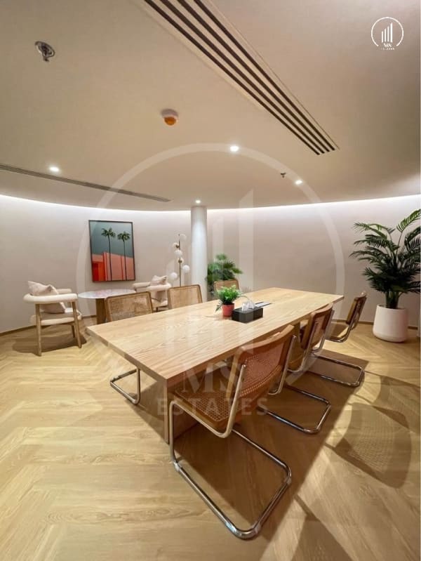 Image of Phyll Condo - CRMP1573