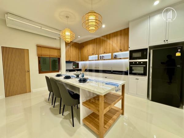 Main image of Ma Nee Kram Pool Villa  - VRCL1351