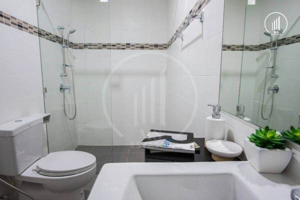 Image of Hide Away at Bypass Village - HRMP1484