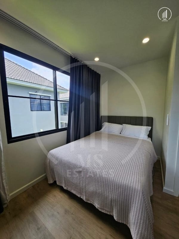 Image of Crown Estate - HSKK1533