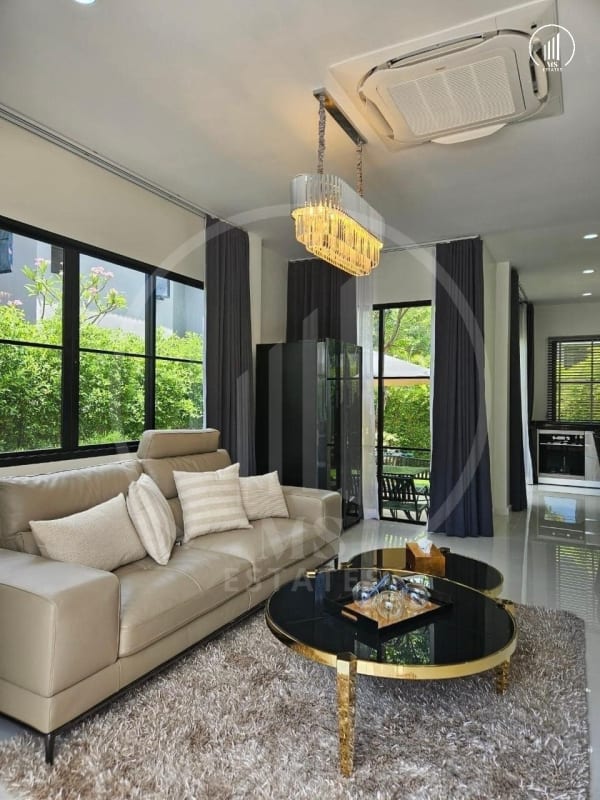 Image of Crown Estate - HSKK1533