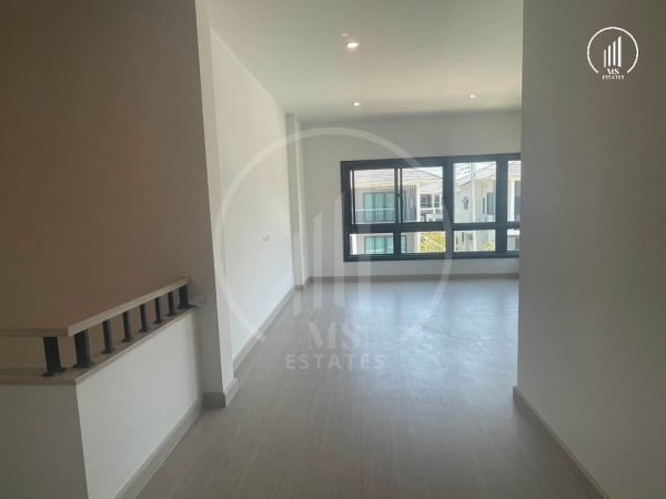 Image of Brand New Supalai Lake View - HSKK1558