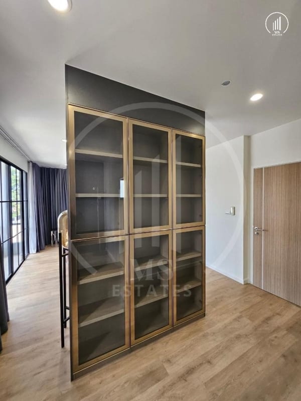 Image of Crown Estate - HSKK1533