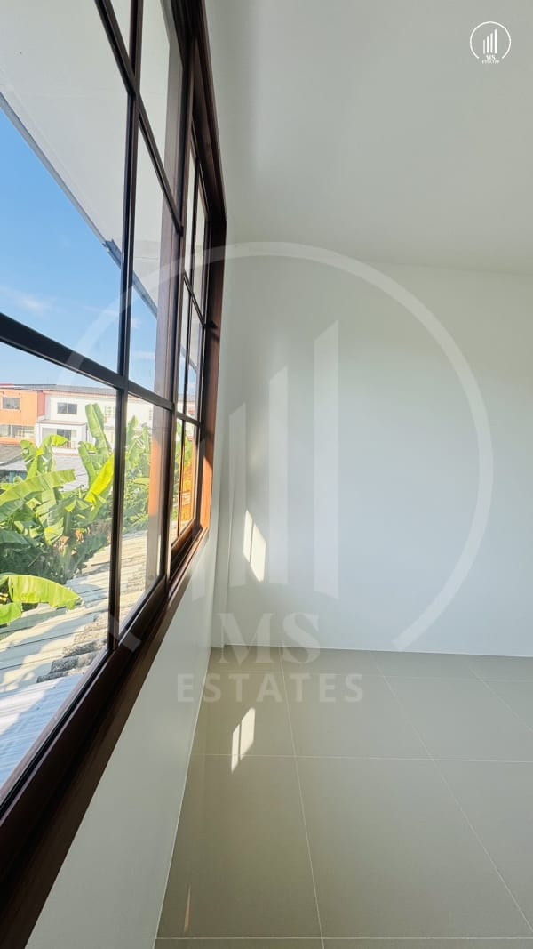 Main image of White House in Than Thong 1 - HSMP1421