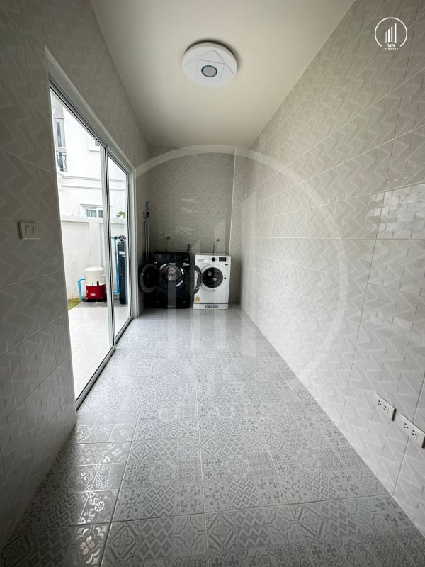 Image of Supicha Sino Kohkeaw - HRKK1497