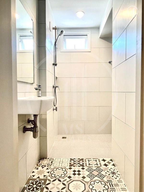 Main image of Anasiri Pa Khlok - HRPK1522