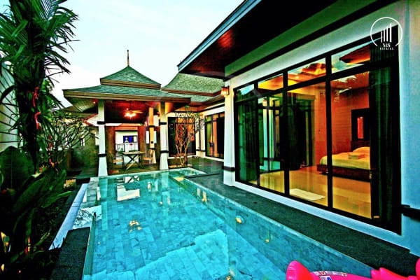 Main image of Canada Pool Villa  - VRCL1348