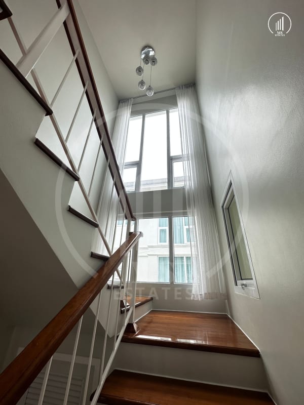 Image of Supicha Sino Kohkeaw - HRKK1497