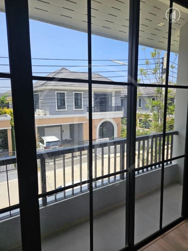 Image of Crown Estate - HSKK1533