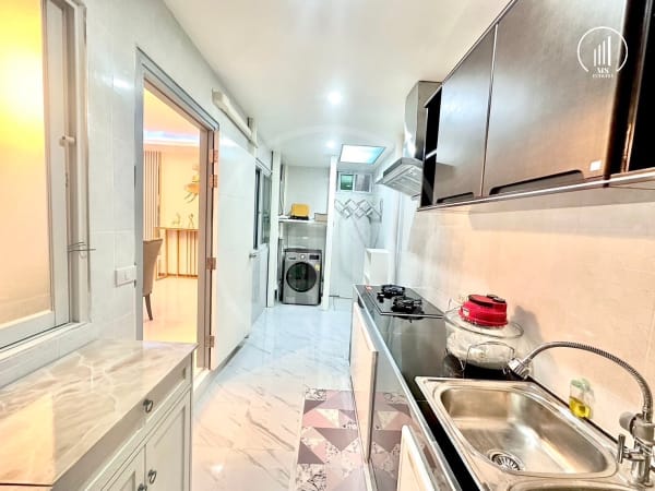 Image of House Luxuriously near IKEA  - HRMP1541