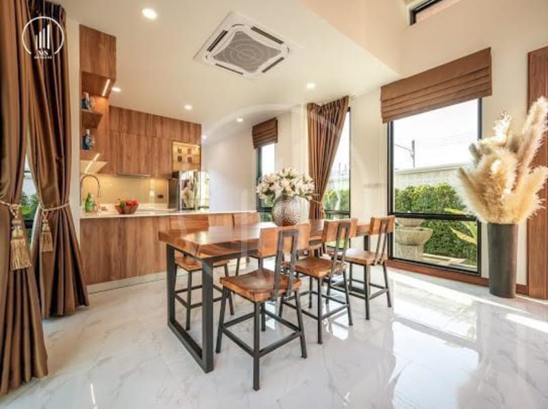 Image of the Listing Luxury Pool Villa in Chalong - VSCL2570 in Chalong