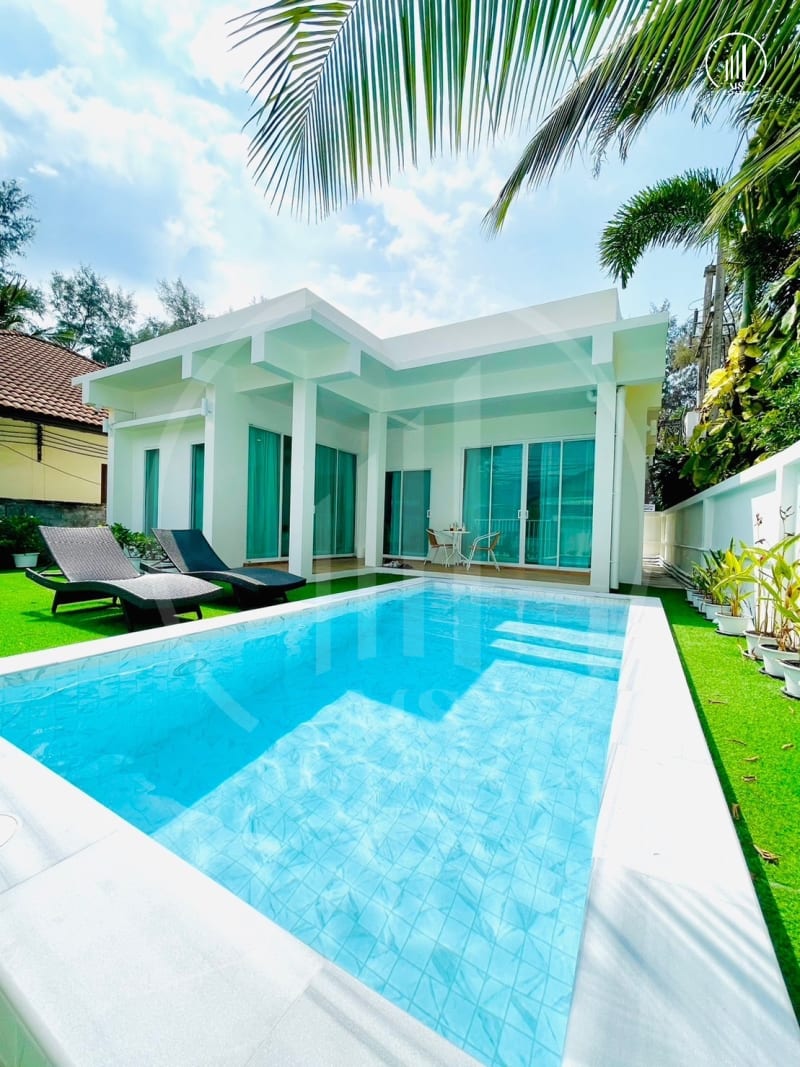 Image of the Listing White Modern Pool Villain Kamala - VRKM1381 in Kamala
