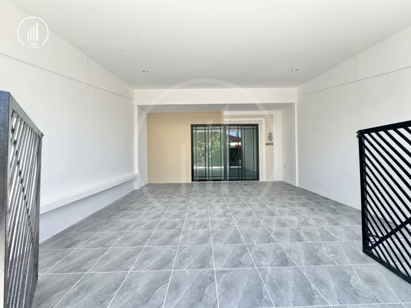Image of the Listing Stunning Newly Renovated House in Koh Sire - HSMP1685 in Phuket Town