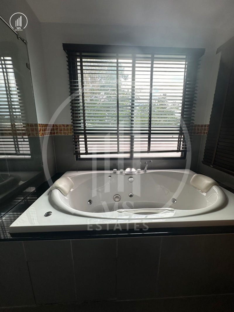 Image of the Listing Chalong Miracle Lakeview - CRCL2872 in Chalong