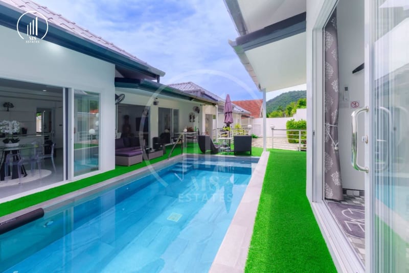 Image of the Listing  Pool Villa for Sale or Rent in Rawai  - VSRW2100 in Rawai