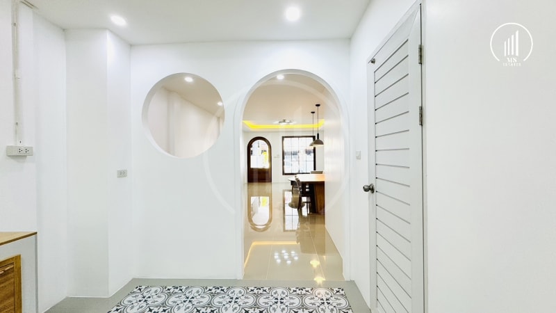 Image of the Listing White House in Than Thong 1 - HSMP1421 in Phuket Town