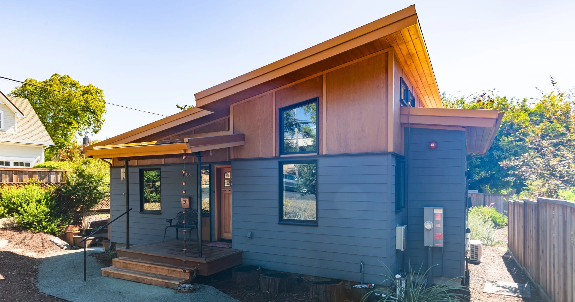 Cover Image for 3rd St New Home