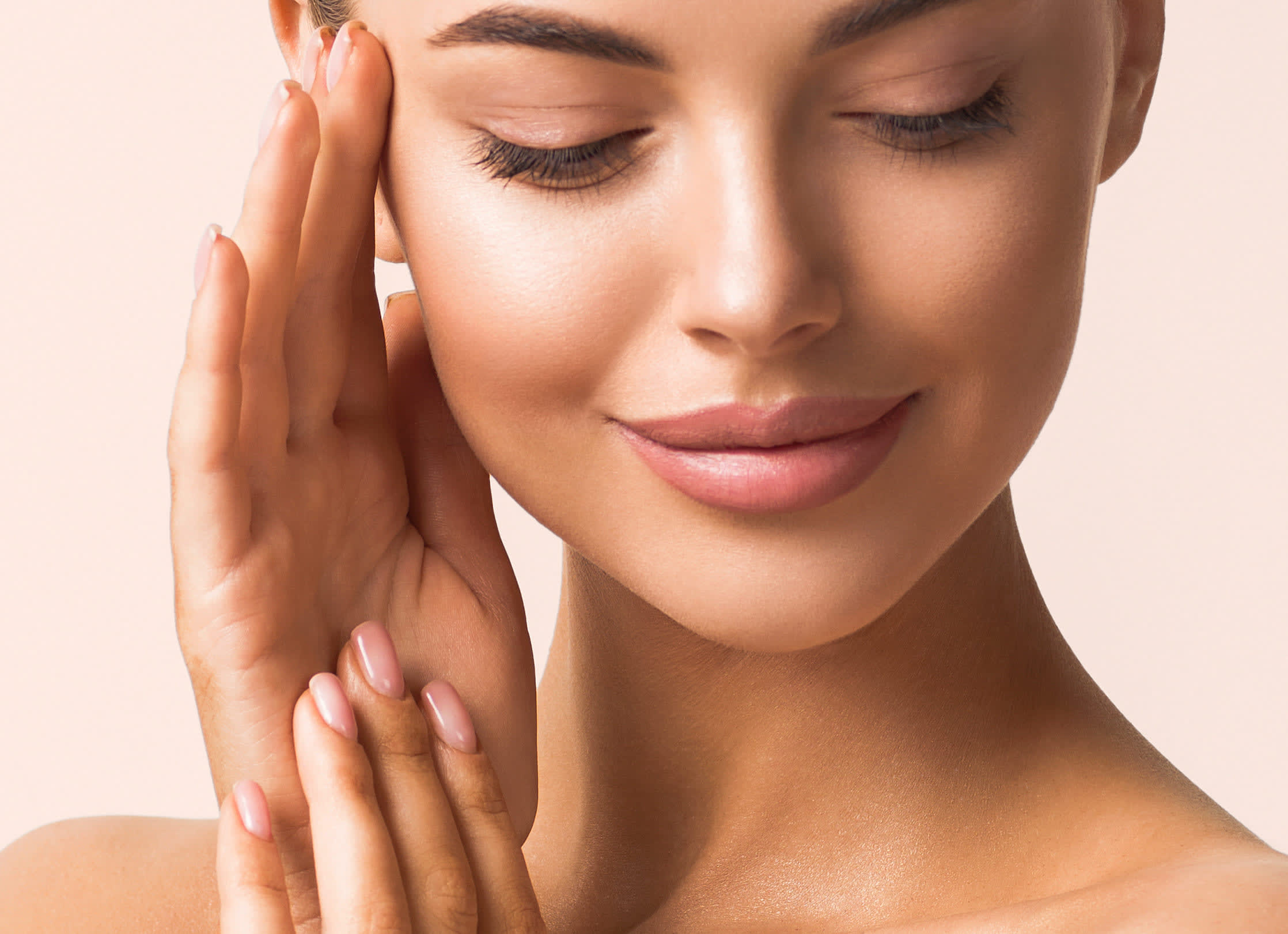 feamale-cosmetic-clean-skin-beauty-portrait-2021-08-28-11-36-33-utc