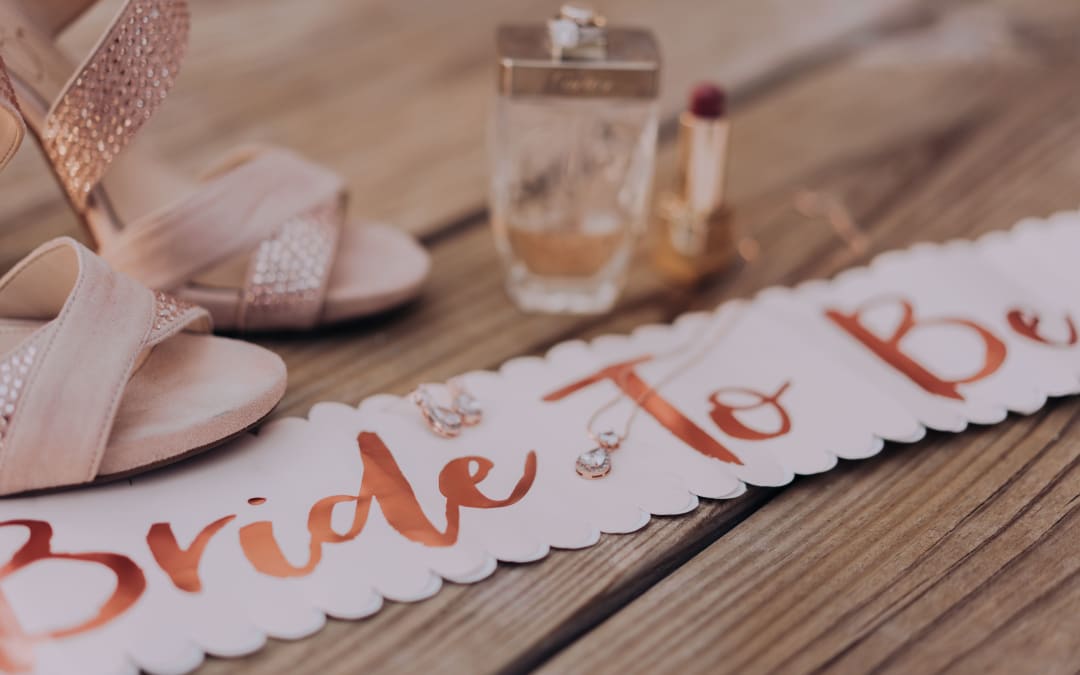 Kit de survie de la mariée : Les 10 indispensables à avoir pour le Jour J
