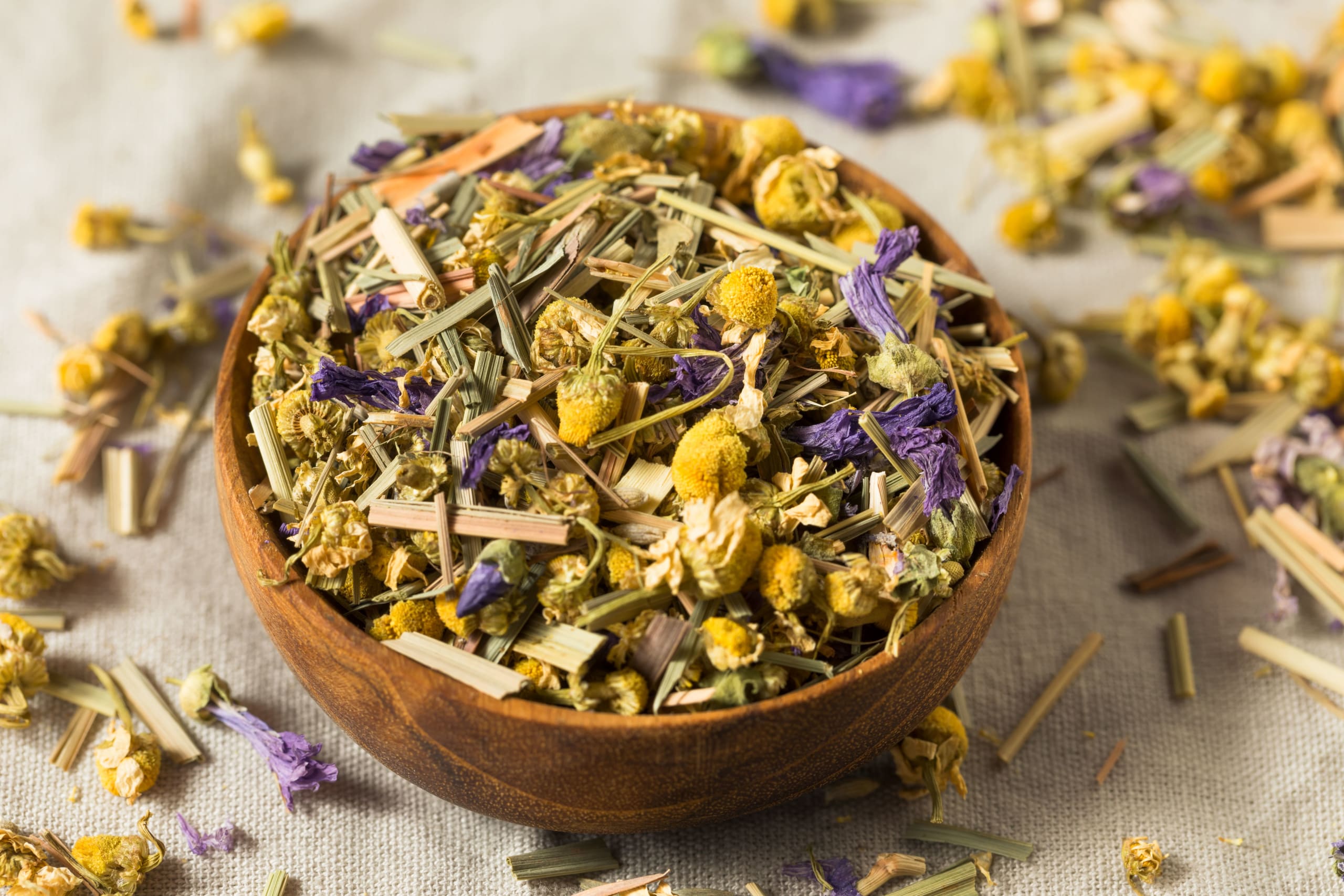 dry-organic-chamomile-tea-2022-02-01-22-38-26-utc(2)