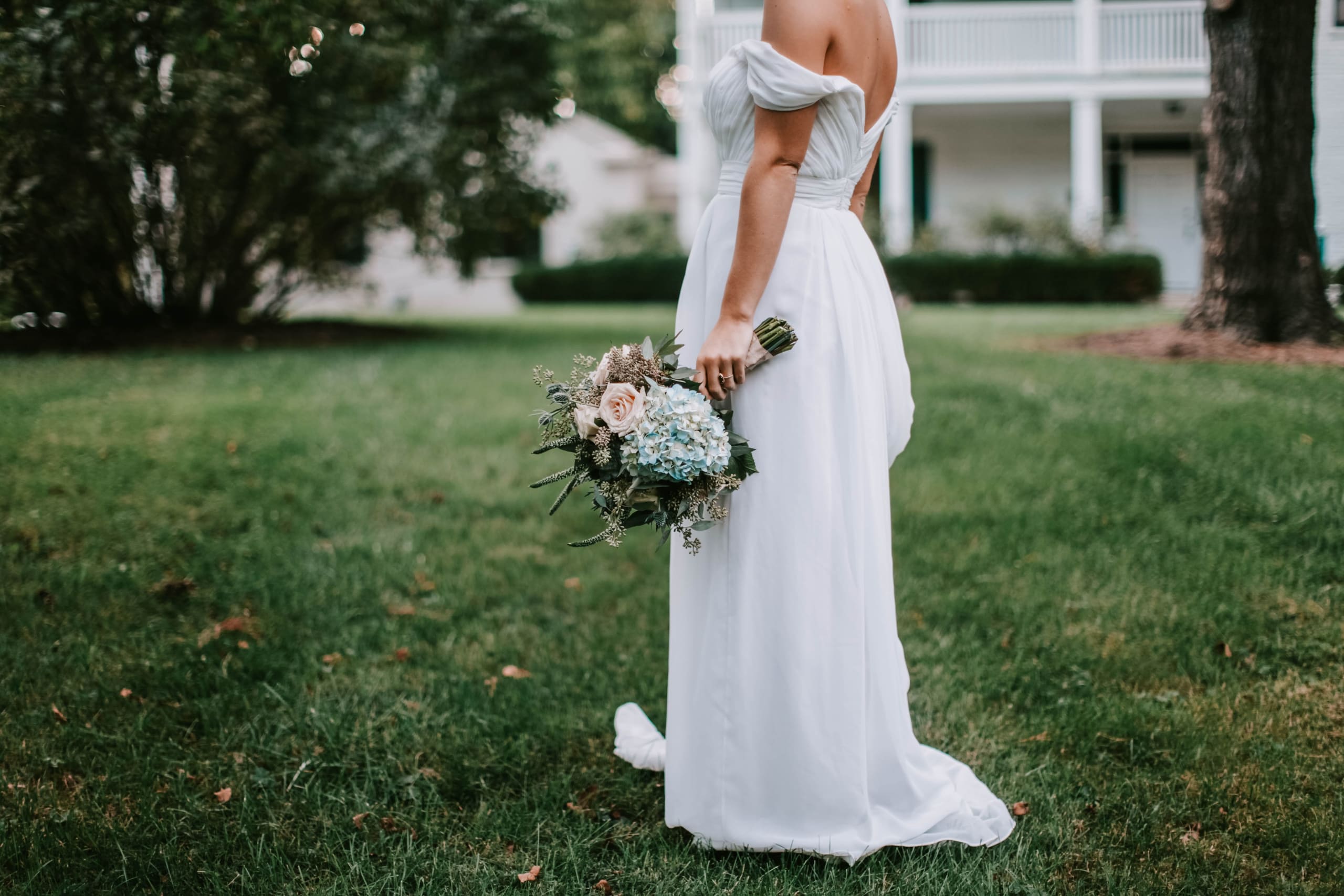 pexels-leah-kelley-1666332