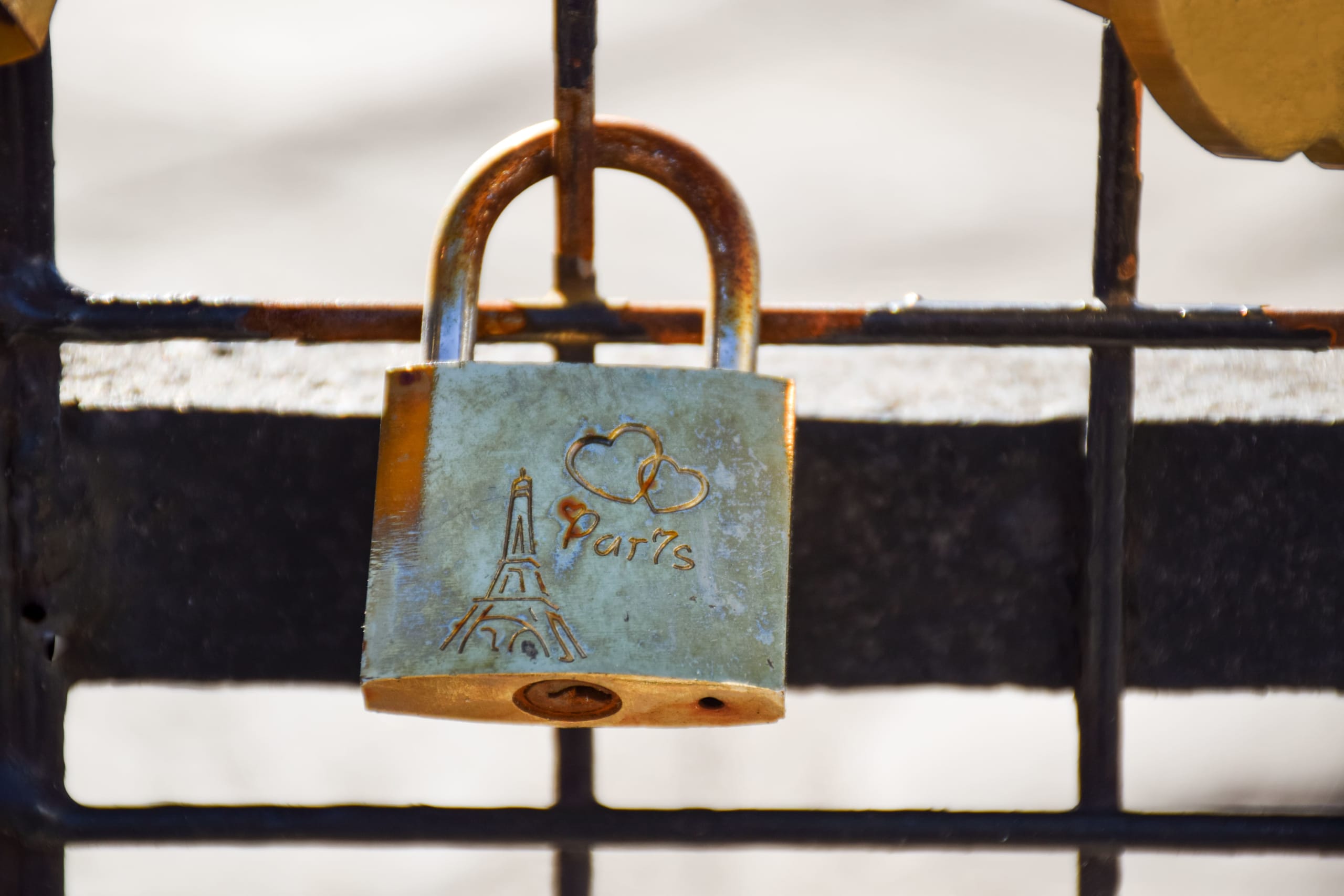 wedding-key-lock-with-a-heart-and-paris-on-the-bri-2022-03-29-23-23-13-utc