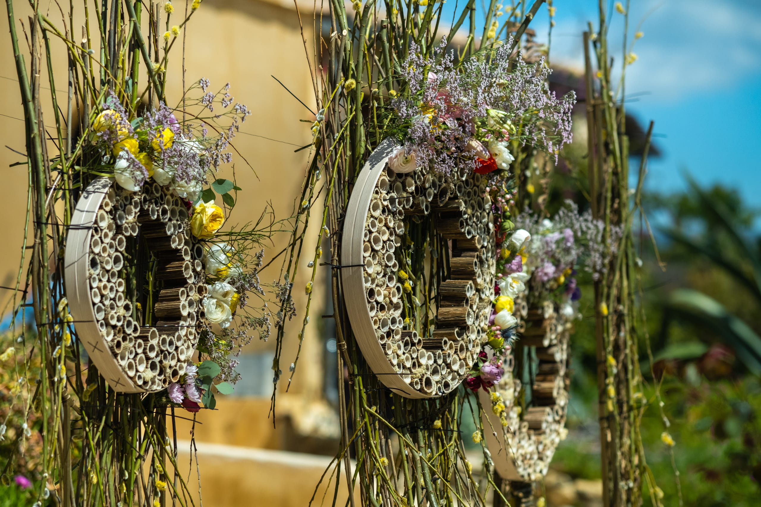 original-wedding-decor-at-the-wedding-ceremony-on-2022-01-31-03-34-07-utc