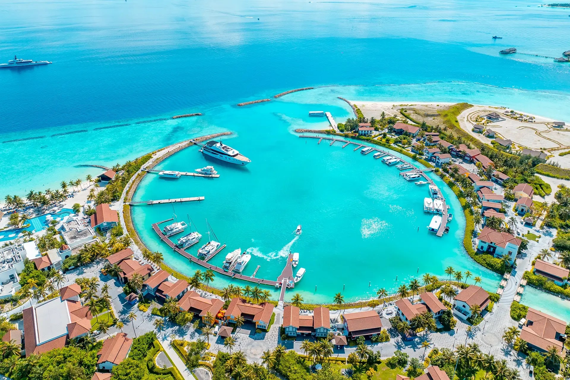 5 Things to Do During a Layover in the Maldives